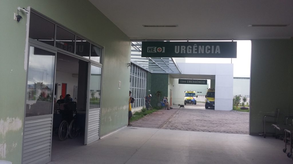 Pedestre é atingido por ciclista em ponto escuro da AL-220 em Arapiraca