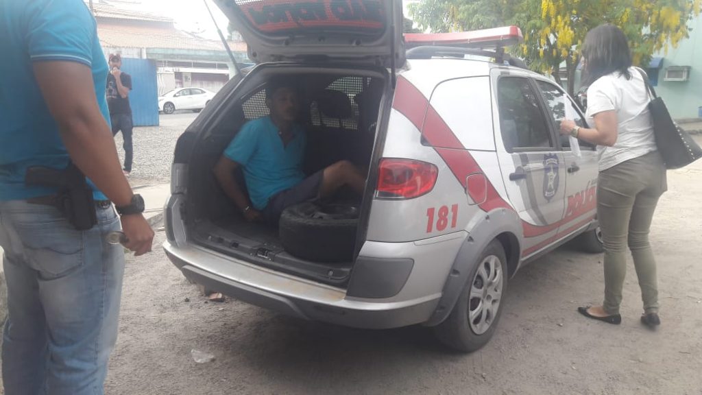 (ÁUDIO) Exclusivo:Programa Canal 96 entrevista homem preso por agentes da delegacia de Traipu em cumprimento de mandado por tentativa de estupro