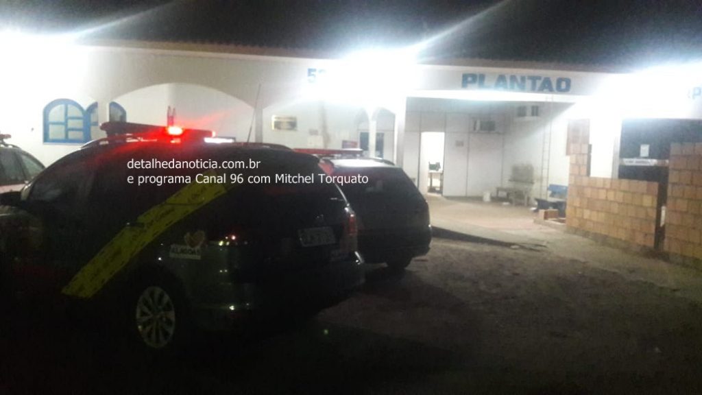 Homem embriagado é detido após atropelar uma pessoa