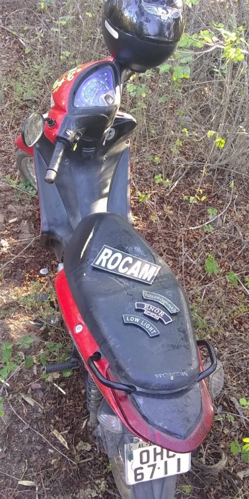 Polícia recupera motocicleta abandonada em Arapiraca