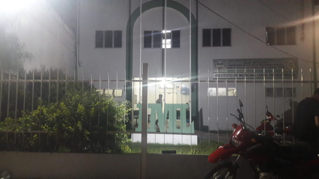 Homem é morto a facadas e tem corpo arrastado em Arapiraca; violência no agreste foge do controle