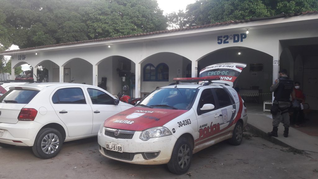 Jovem é preso por descumprir medida protetiva e invadir residência da ex-mulher