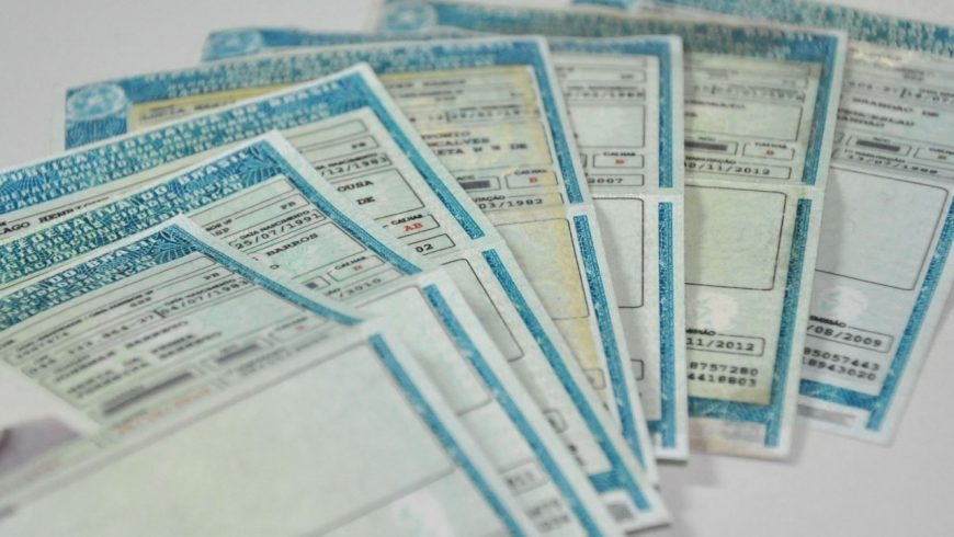 Agendamentos para entrega de documentos e exames teóricos de habilitação já estão disponíveis