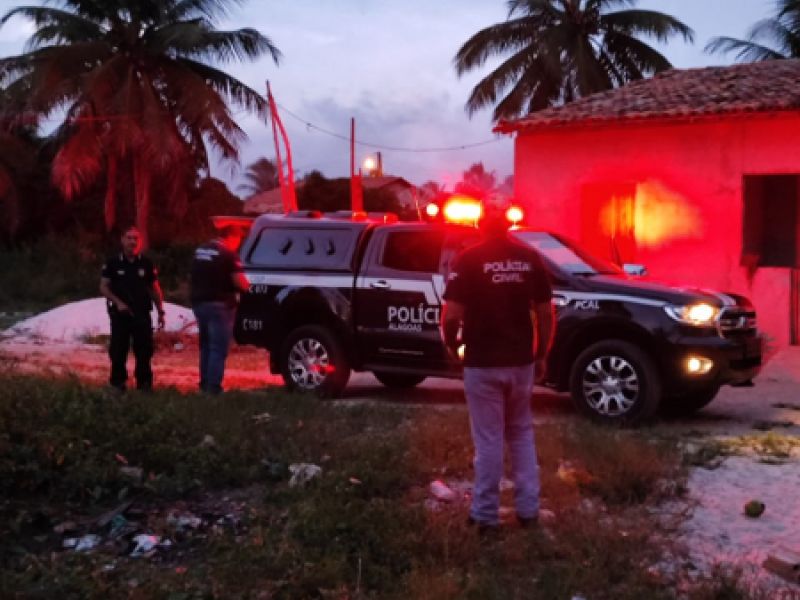 Foragido da Justiça acusado de matar homem em Feliz Deserto é preso em Piaçabuçu