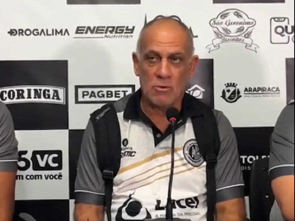 ASA treinará no CT do Retrô até a próxima segunda-feira; Celso Teixeira é o quarto treinador na temporada