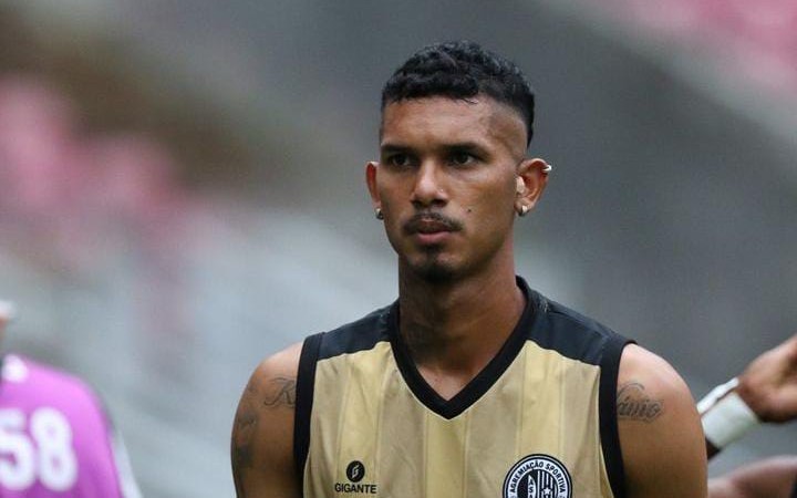 Figueirense (SC) paga multa e ASA libera o atacante Dudu