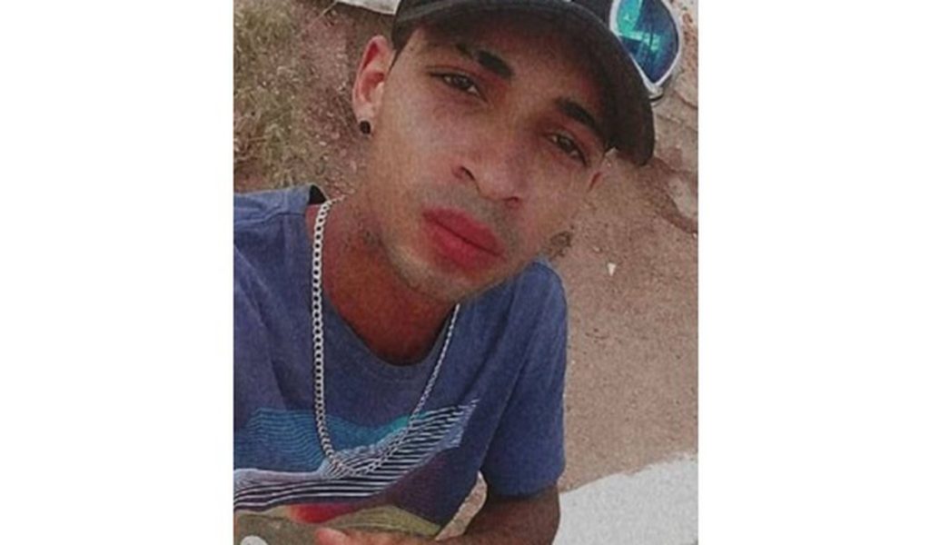 Motoboy é encontrado morto dentro de casa no sertão