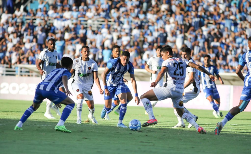 Com a obrigação de vencer para buscar classificação, CSA recebe o Remo no estádio Rei Pelé