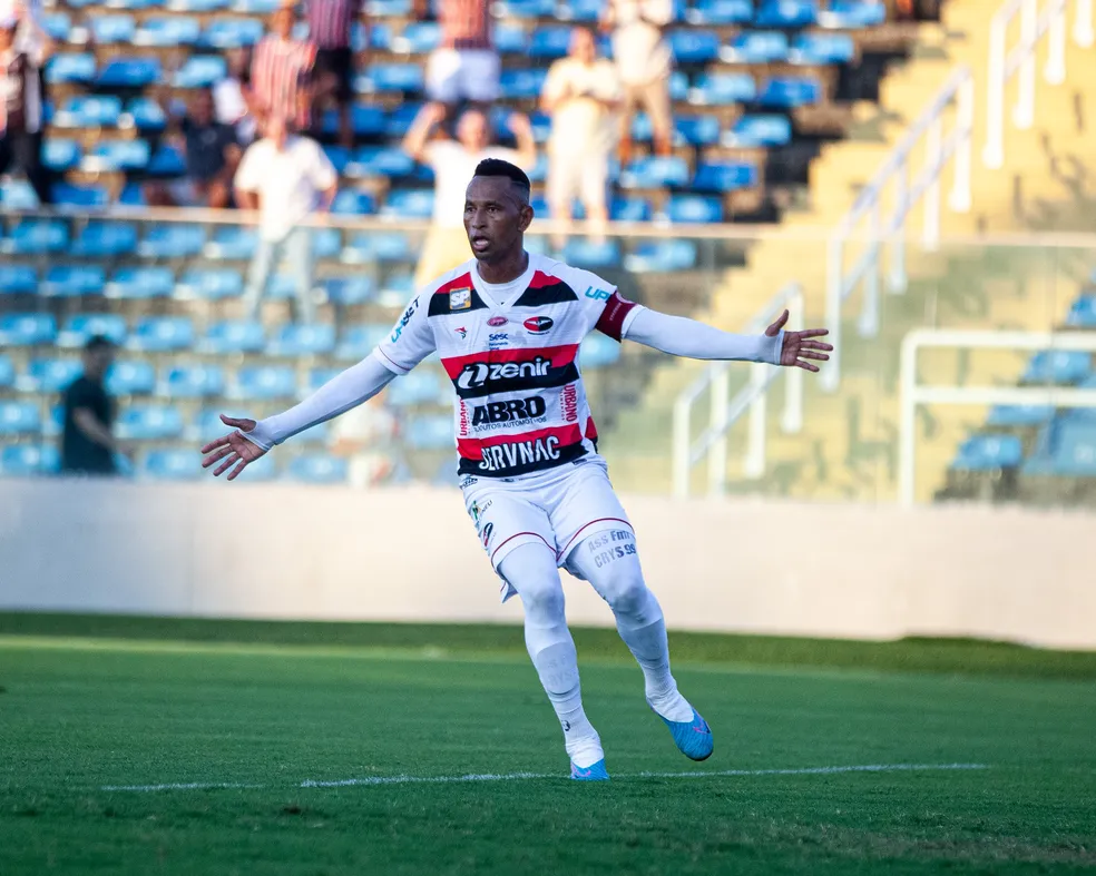 Com 41 anos e 20 gols em 2023, Ciel vive a melhor fase da carreira