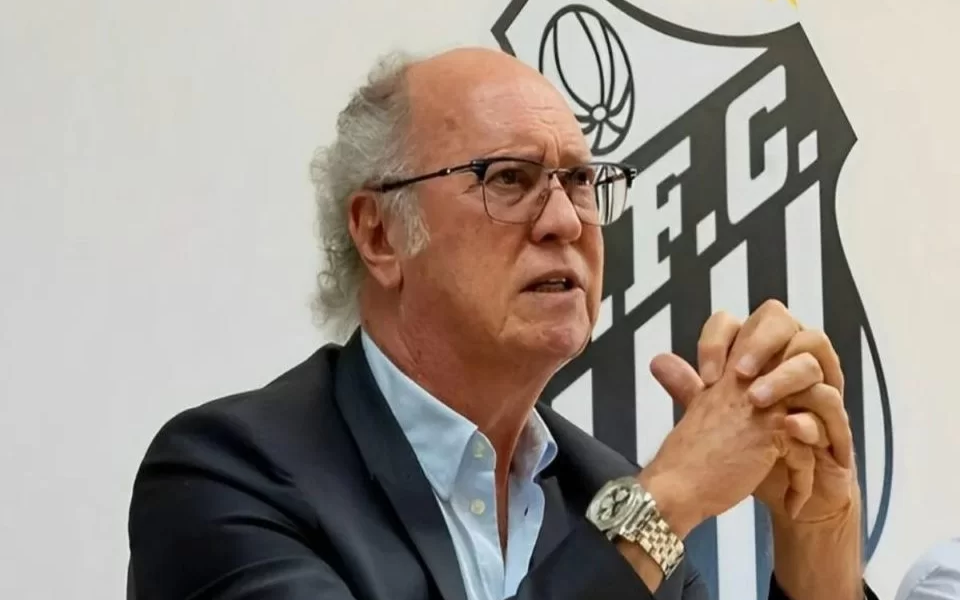 Após acusação de importunação sexual, Falcão se demite do Santos