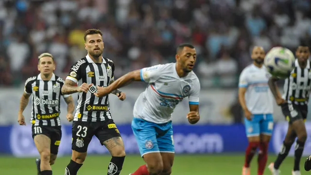 Santos vira com gol nos acréscimos e vence o Bahia em Salvador