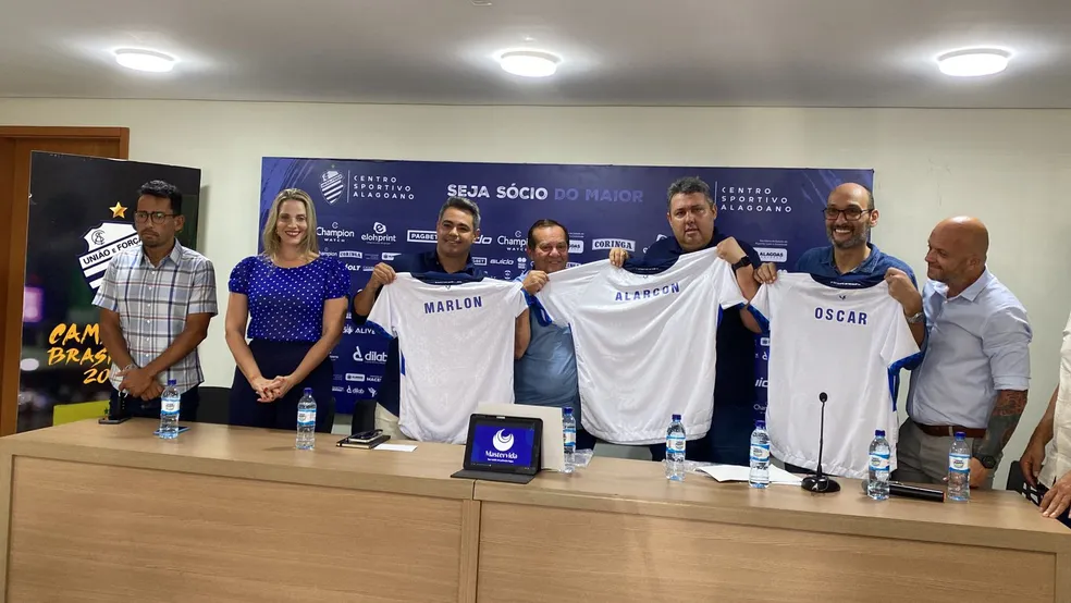 Diretoria do CSA oficializa Marlon Araújo e Alarcon Pacheco para o setor de futebol