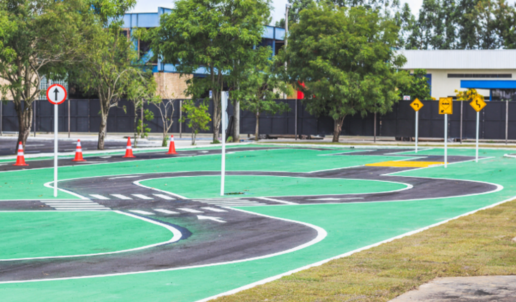 Detran anuncia revisão de 5 mil questões de exame teórico para 1ª habilitação