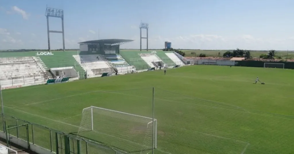 Coruripe e Penedense se enfrentam buscando reabilitação no Campeonato Alagoano