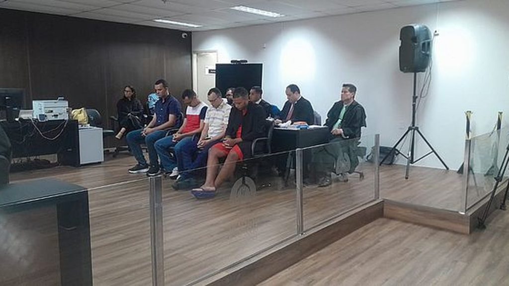 Justiça condena três e absolve dois envolvidos na morte de auditor fiscal em Maceió